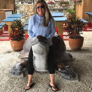 Meet your Posher, Pam